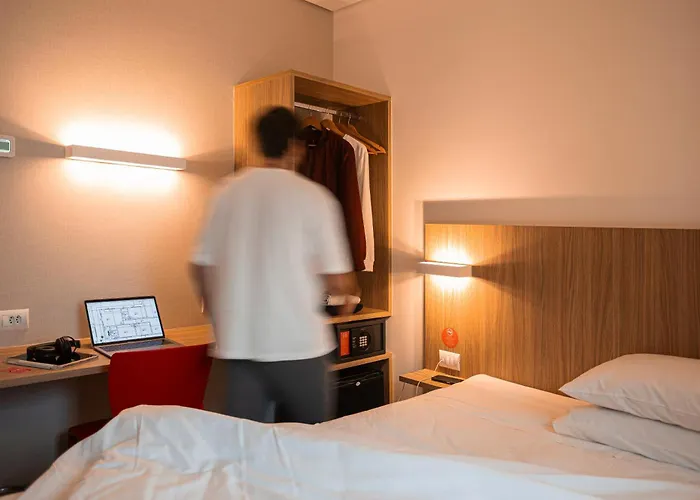 Hotel Moov 3*
