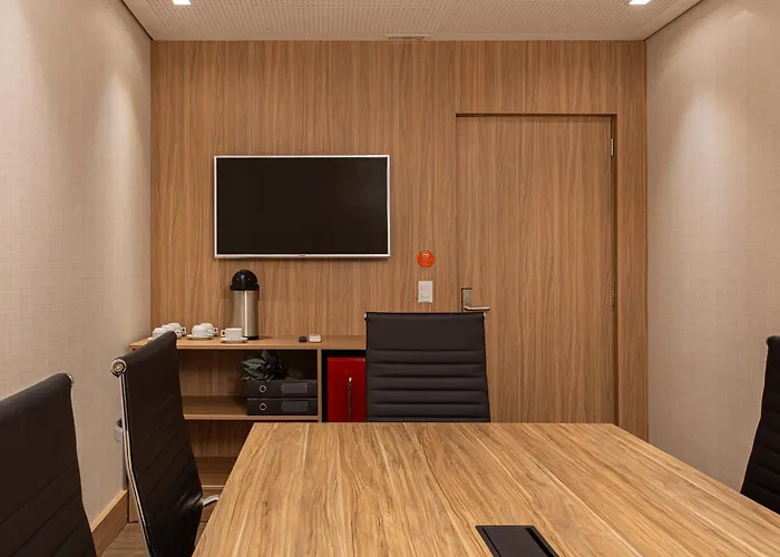Hotel Moov