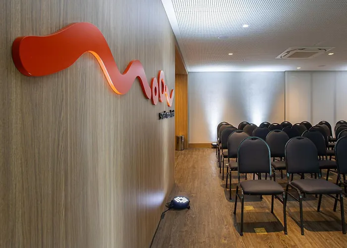 Hotel Moov